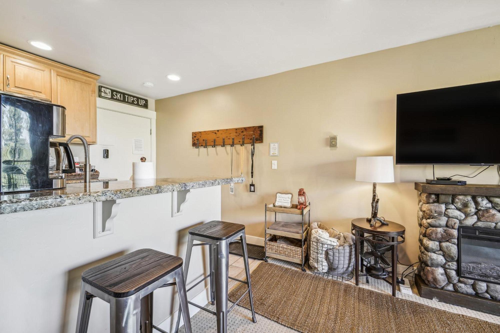 Truckee Studio With Balcony And On-Site Skiing! 外观 照片